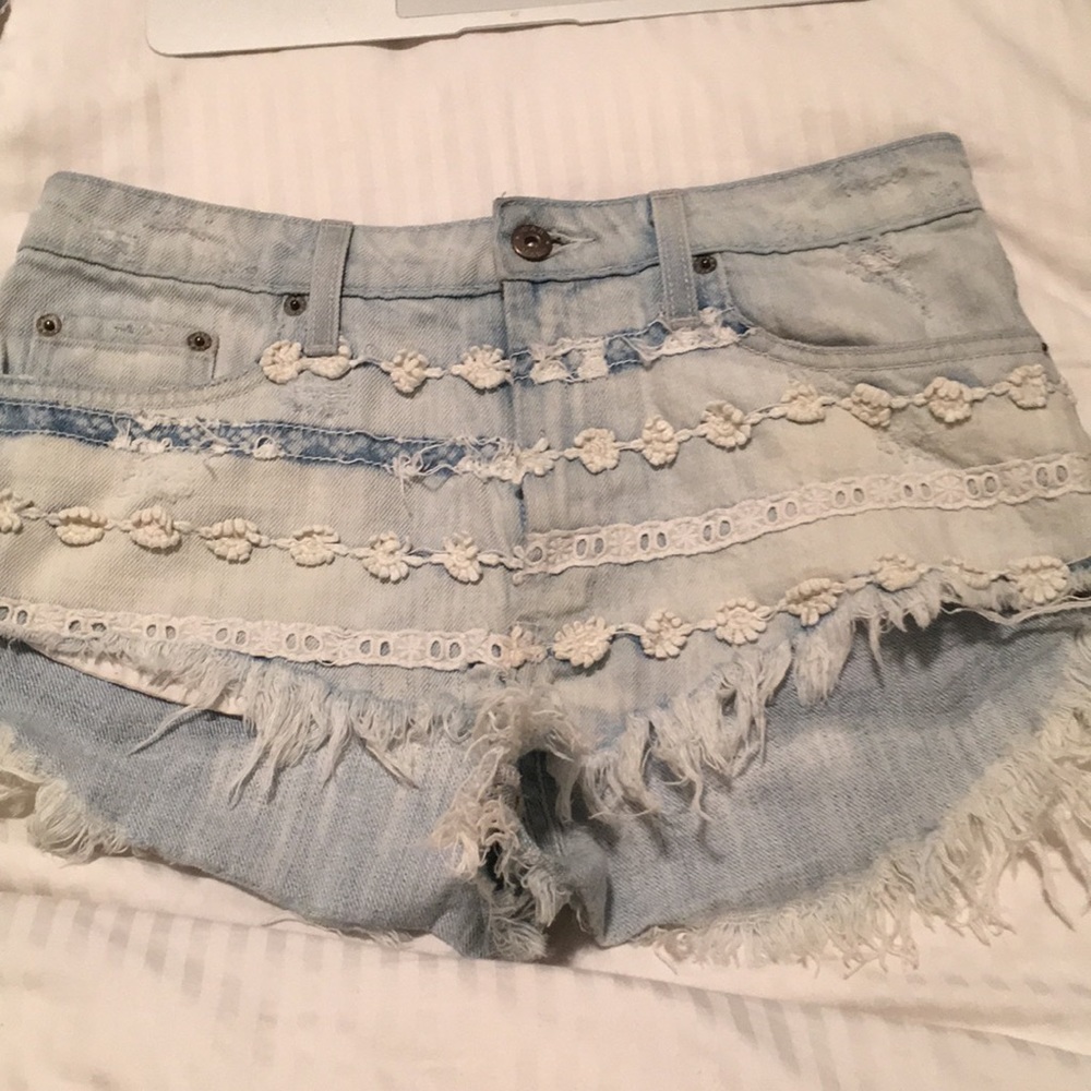 Carmar LF flower distressed denim shorts